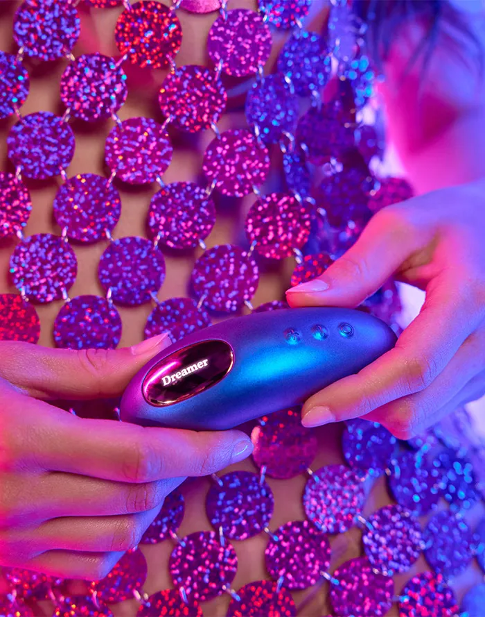 Love to Love Vibrators | Love to Love - Dreamer - Clitoris Luchtdruk Vibrator - Met Flapping Modus - Iridescent Paars