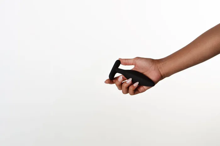 Je Joue Vesta Vibrating Butt Plug - Rumbly Vibes - Ideal for Beginners | Anal