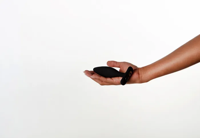 Je Joue Vesta Vibrating Butt Plug - Rumbly Vibes - Ideal for Beginners | Anal